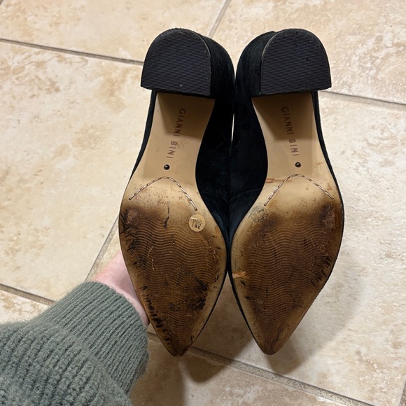 Gianni Bini Black Suede Heels - Picture 4 of 5